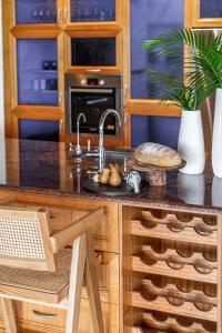 The Islander - Waterfront with Pool