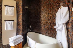 Hotels Chateau de Maraval : photos des chambres