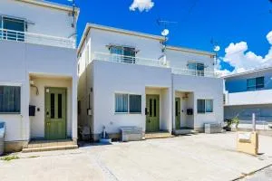 青の洞窟まで車で3分の恩納海彩は完全プライベートの一棟貸 - Meta