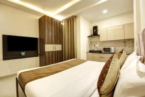 Limewood stay Service Apartments Golf Course Road