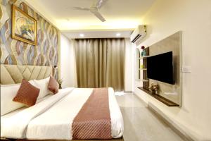 Limewood stay Service Apartments Golf Course Road