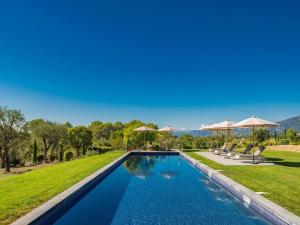 Beautiful holiday home with pool