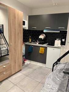 Studio plus proche metro 13