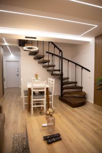 Central Continental Apartment