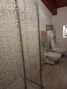 Vite diPinte 1 bilocale in langa