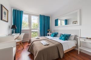 UNITApartament Short Rent Apartment in Warsaw by Metro Station Rondo ONZ Apart with 3bedrooms 22