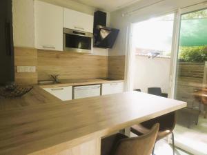 Appartements Appart Bleu Azur Piscine chauffee : photos des chambres