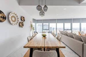 Gorgeous 3BD2Bath Bright Airy Penthouse! #355