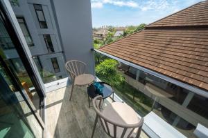 Tropics Kamala Corner Studio CTG D309, 3 Pools & Gym, near Beach