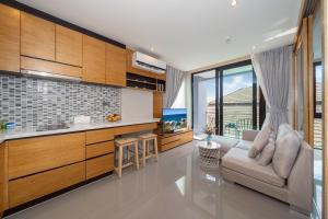 Tropics Kamala Corner Studio CTG D309, 3 Pools & Gym, near Beach