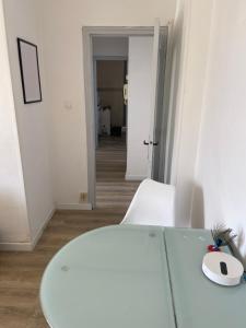 Appartement T2 clim, wifi, parking centre ville à 10mn, plage 20mn