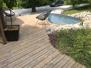 Maisons de vacances Bus atypique au bord du canal du midi et au coeur d-une foret 2 chambres : photos des chambres