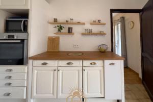 Villas LES GUIOLS Villa AirCo for 8 By Sunset : photos des chambres