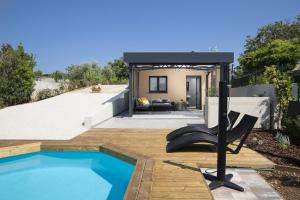 Beach House Olive - ground floor house for 2 people with private beach near Medulin