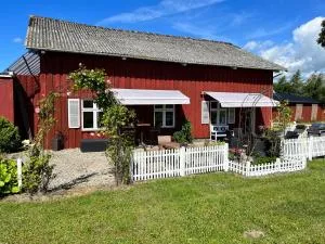 Marielyst, idyllisk feriehus 800m fra torvet - Rabjerg