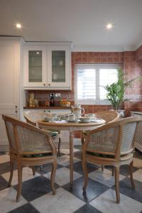 Palm House - Luxury Wye Valley Country House 2 Bed Apartment - Dog Friendly
