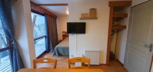 Appartement 3 étoiles au pied des pistes avec balcon été