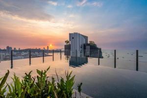 Downtown Lux Fun Rooftop Pool #TB10412