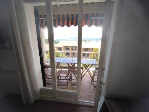 T3 vue mer calme à la Madrague