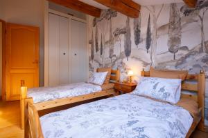 Appartements Villa Serrane - Appartement avec acces piscine : photos des chambres