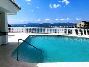 ROYAL BEACH - Appartment with sea view & terrace