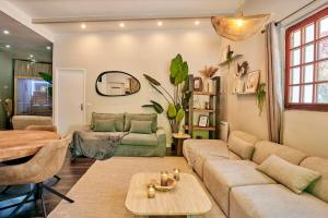 Appartements Versailles Jacuzzi - Sauna - RDC 2 : photos des chambres