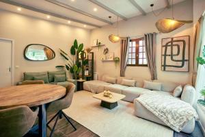 Appartements Versailles Jacuzzi - Sauna - RDC 2 : photos des chambres