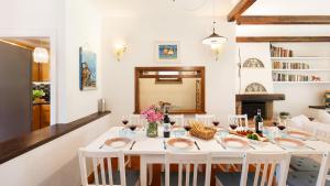 VILLA CASTIGLIONE 9, Emma Villas