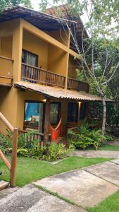 Loft próximo a Praia do Forte com piscina