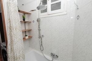 Chrysas apartment