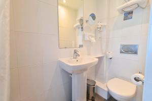 Hotels Kyriad Vannes Centre Ville : photos des chambres