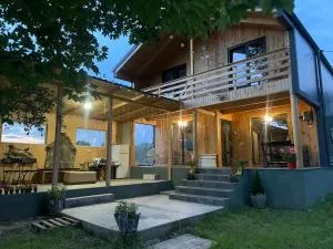 Vela's Cabin - Gura Hangului