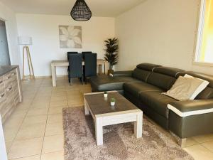 Appartements Joli appartement - Terrasse vue mer : photos des chambres