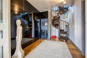 Duplex de 115m2 dans un bâtiment chic historique - Le Belvédère St Nicolas