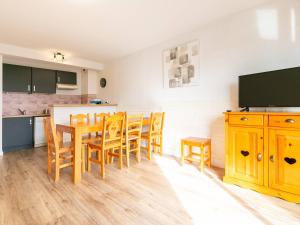 Appartements Peyragudes : Appart 8 pers, balcon, parking, wifi - FR-1-695-51 : photos des chambres