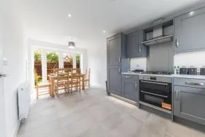 Barrow- 4 bedroom Detached House - Rampside