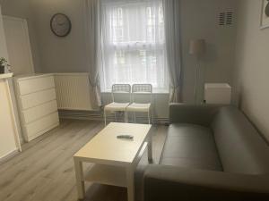 The Rankine House - 3 Bed Ground Floor Apartment