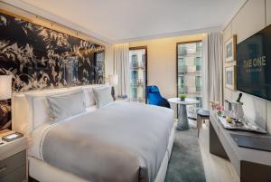 Classic Room with City View room in The One Barcelona GL