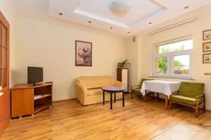 Wrocław Airport Comfort Apartment - 希隆斯克地区希罗达