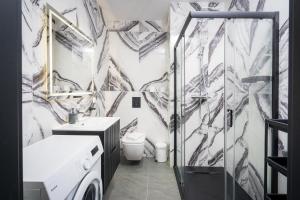 Centaurus 123 by RENT4YOU