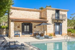 Villa Niovi by Sealand Villas