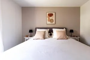 Charmant refuge avec jardin, à 6 minutes à pied du métro Créteil L Échat-Lovely retreat with garden, located a 6-minute walk from Créteil L Échat metro station - 克雷泰伊