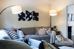 The Cooper Home, Dogs Welcome!