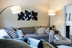 The Cooper Home, Dogs Welcome! - 埃夫拉塔