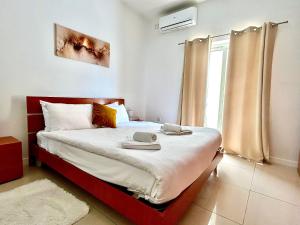 Contemporary 2BR Apt With Balcony in St Pauls Bay