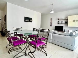 Contemporary 2BR Apt With Balcony in St Pauls Bay