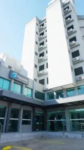 索罗卡巴特雷沃广场酒店 - 索罗卡巴