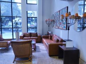 Athenas Suites By BnbHost