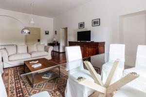 Piazza Marina Suite By DomuSicily