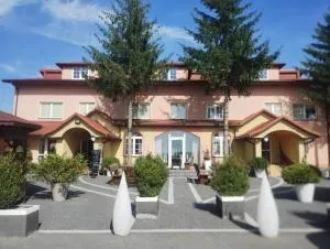 U Reja - 延杰尤夫